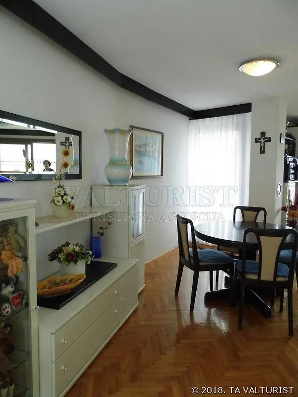 Guest house Apartments Mirjana Malinska